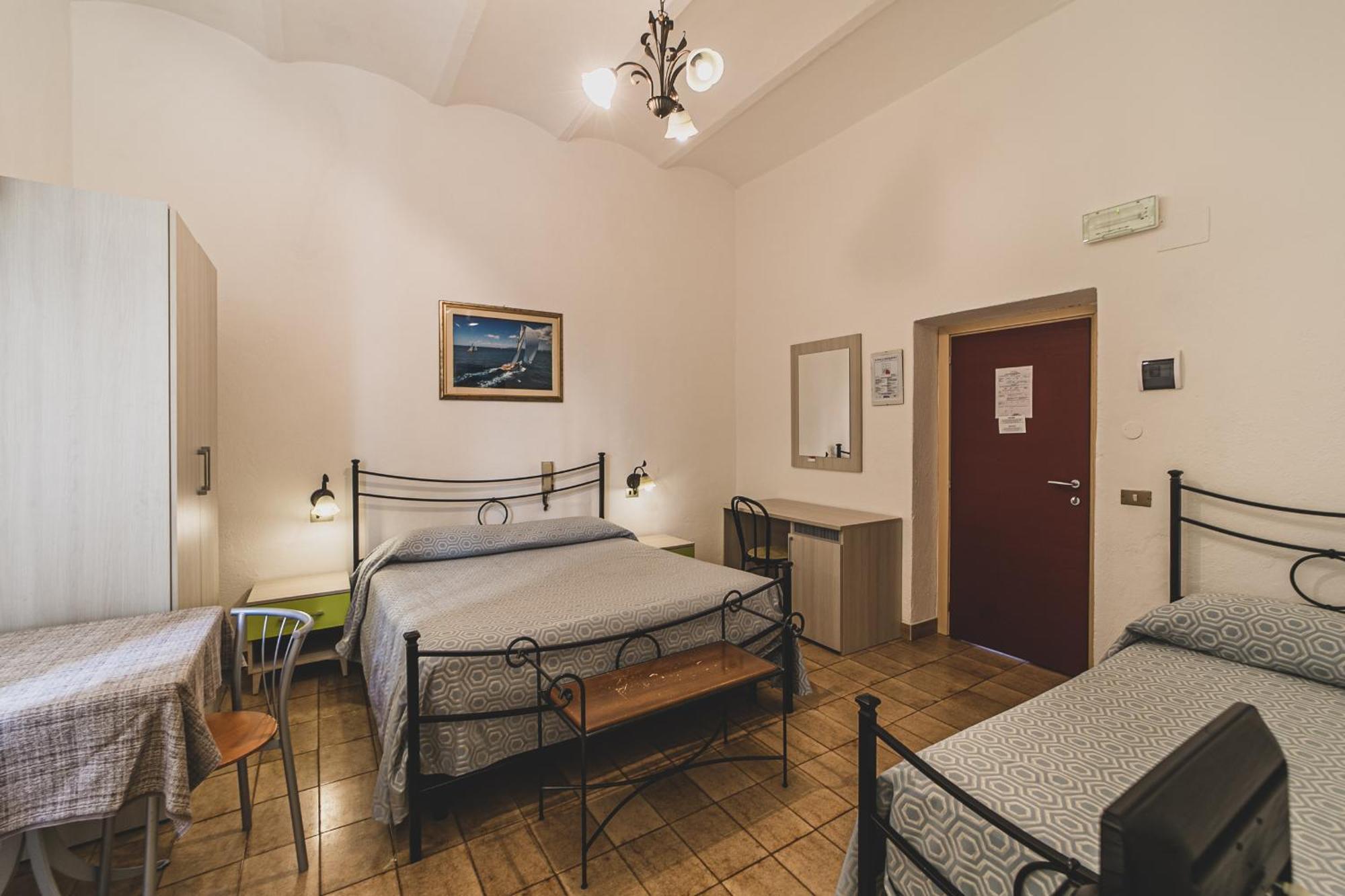 Hotel Alfiero Porto Santo Stefano  Værelse billede